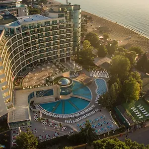 4* מלון Marina Grand